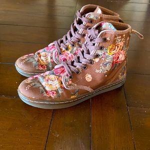 Dr Martens AirWait Boots - Size 6 - EXCELLENT CONDITION!